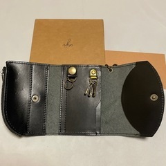 iaji キーケース メンズ スマートキーケース  革 栃木レザー　ブラックの画像