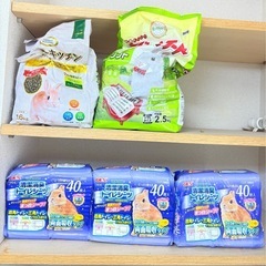 うさぎ用品まとめ売り　トイレシート3パック　ペレットうさぎフード...