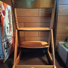 子供用ダイニングチェアの画像