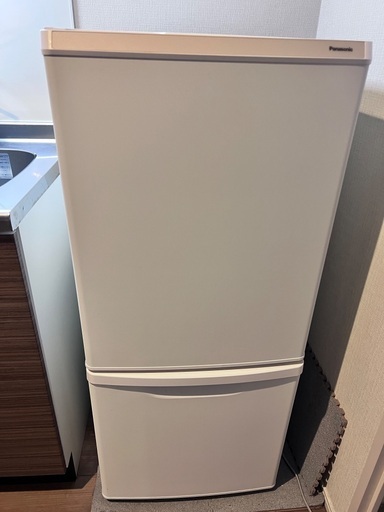 冷蔵庫　Panasonic NR-B14HW-W 2022年製　2023年4月購入