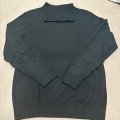 UNIQLO カシミヤタートルネックセーターの画像