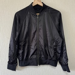 GU ジップアップブルゾン MQ ブラック Mサイズ サテン ジ...