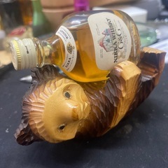 木彫りのくまさんの民芸品の画像