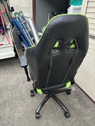 緑色ゲームチェア