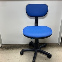K2410-448 オフィスチェア 肘置き 毛玉あり 中古の画像