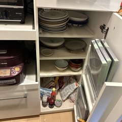 食器棚の画像