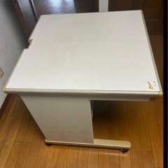 オカムラ小型スチールデスク#2