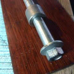 モンキー、フロントタイヤ用ボルト！の画像