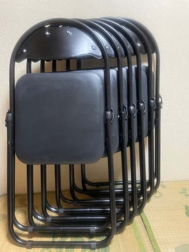 パイプ椅子　6脚　黒