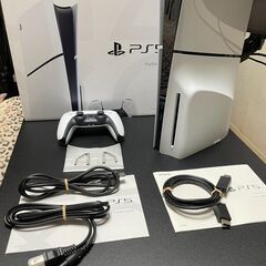 PS5　PlayStation 5 slim (CFI-2000A01)　使用１回　2時間程度の極美品の画像