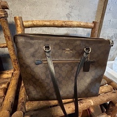 最終値下大容量coachトートバッグ　ブラウン