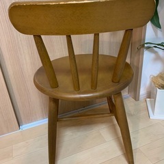木製　椅子　アンティークの画像