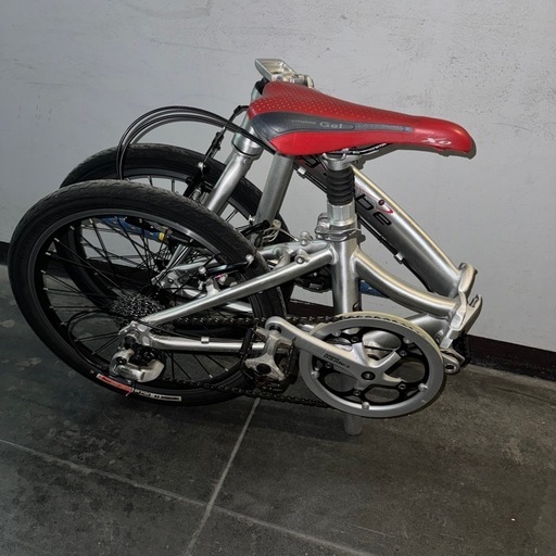 Specialized Globe 折りたたみ Specialized Globe 20インチフォールディングバイク (recobo