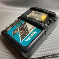 マキタ　充電器　DC18RC 中古の画像