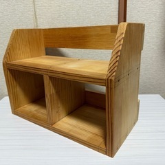 木製のDIYのCDラック・スタンドの画像