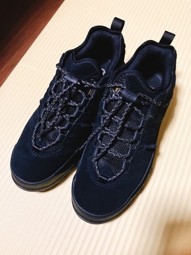 UGG スニーカー W CAPTRAIL LOW ブラック
