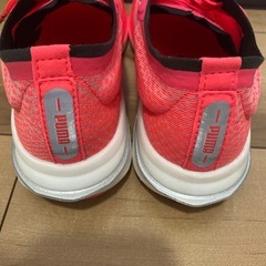 PUMAプーマ　ランニングシューズ　23.0㎝の画像
