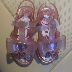 女の子サンダル　16センチ