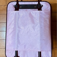 HELLO KITTYキャリーバッグの画像
