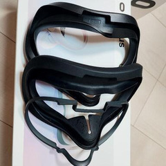 Oculus Quest2 64GB ＋　Eliteストラップ  直接取引の画像