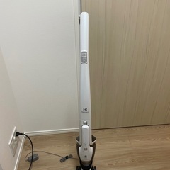 10月限定500円←3000円／Electrolux ZB342...