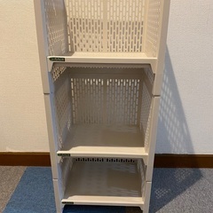 無料　三段積み重ねラック　棚　ボックス