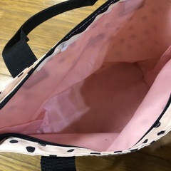 お弁当箱入れに最適バックの画像