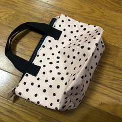 お弁当箱入れに最適バックの画像