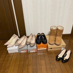 パンプス4足　ローファー1足　ムートンブーツ1足　　22.5cm...