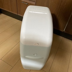 おむつゴミ箱の画像
