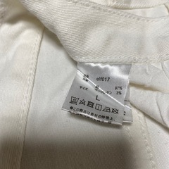 ホワイトデニムパンツの画像