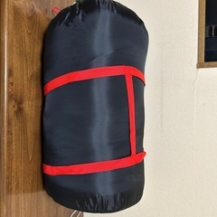 Colemanコールマンキャンプ寝袋　の画像