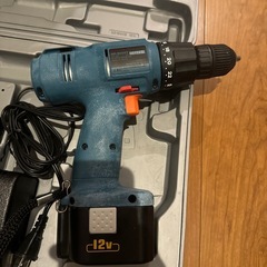  お取引中RYOBI  充電式ドライバドリル BD-1200T バッテリー×2 専用ケース付き アタッチメント×2 の画像