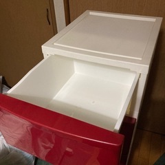 プラスチック棚の画像