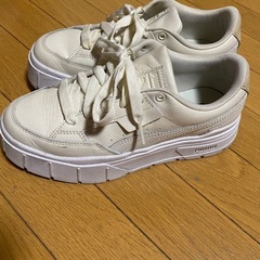 PUMA 厚底　スニーカー
