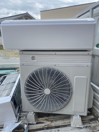 2022年製ハイセンスエアコンAT-HG2213-W