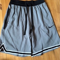 NIKE ハーフパンツ