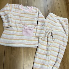 110サイズ　もこもこ　パジャマ　長袖　冬の画像