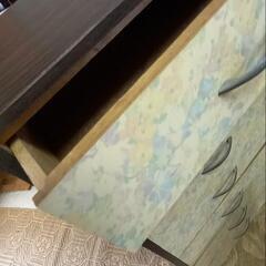 花柄昭和家具の画像