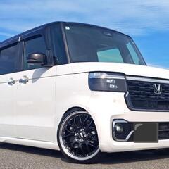 快適ペタペタ仕様！令和6年5000km現行N-BOXカスタムLタ...