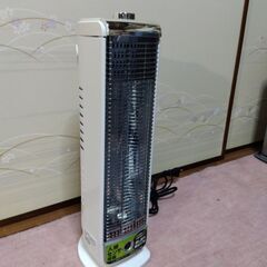KOIZUMI遠赤電気ストーブ　kkh-0470 人感センサー・...