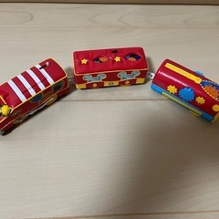 ディズニープラレール電車の画像