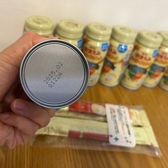 缶ミルク、キューブミルクの画像