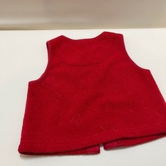 【値下げ】ファミリア赤ベストサイズ70の画像
