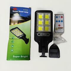 ⑥新品　２個ＬＥＤソーラーパワーライト　明るいです　夜人が近づく...