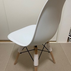 イームズチェア　ダイニングチェアの画像