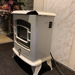 電気ストーブの画像