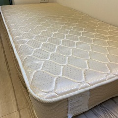 シングル 圧縮ポケットコイルマットレスの画像