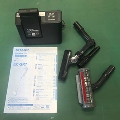 【決まりました】☆スティック掃除機　充電式　SHARP   EC-SR7-P   2021年製の画像