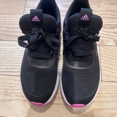 adidas スニーカー レディース